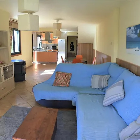 Villa Poolside Comfort By Coast