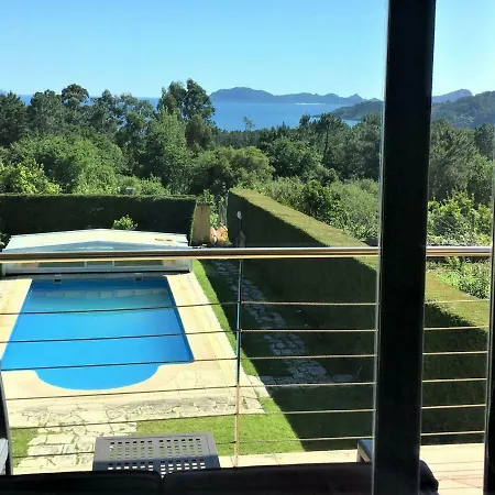 Poolside Comfort By Coast Cangas do Morrazo